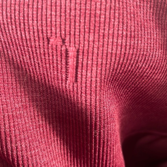 Lululemon, Ebb to street, Size 4, crimson, seamless,leggings, compression,crop - Picture 3 of 7